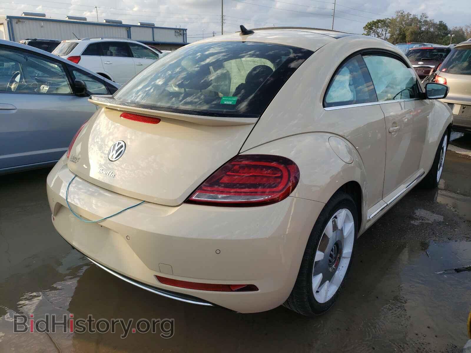 2019 VOLKSWAGEN BEETLE - VIN: 3VWFD7AT2KM711776 - Фото 4