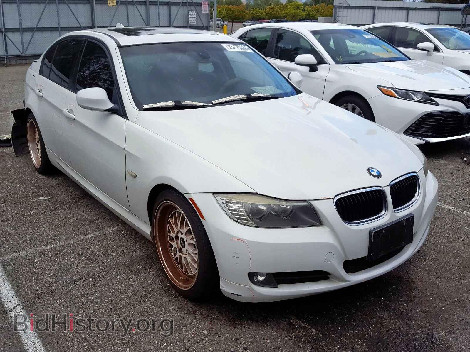 Photo WBAPH53549A433885 - BMW 3 SERIES 2009