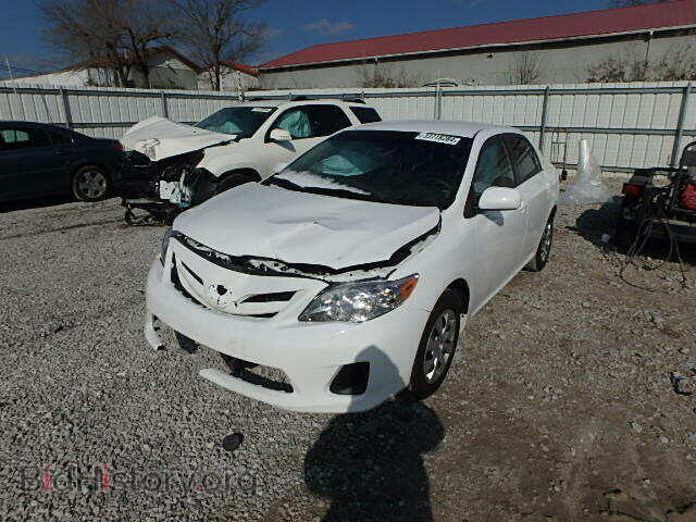 2011 TOYOTA COROLLA - VIN: 2T1BU4EE6BC725068 - Фото 2