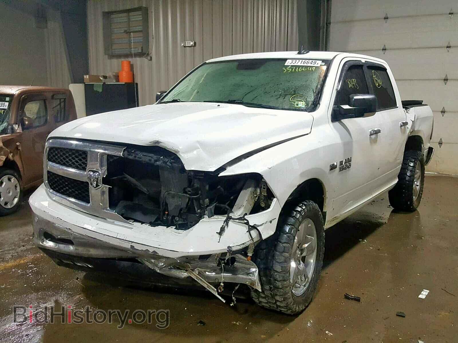 2016 RAM 1500 SLT - VIN: 3C6RR7LT9GG240513 - Фото 2
