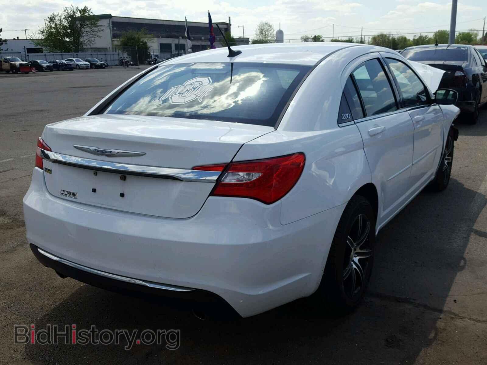 2012 CHRYSLER 200 - VIN: 1C3CCBAG0CN246330 - Фото 4