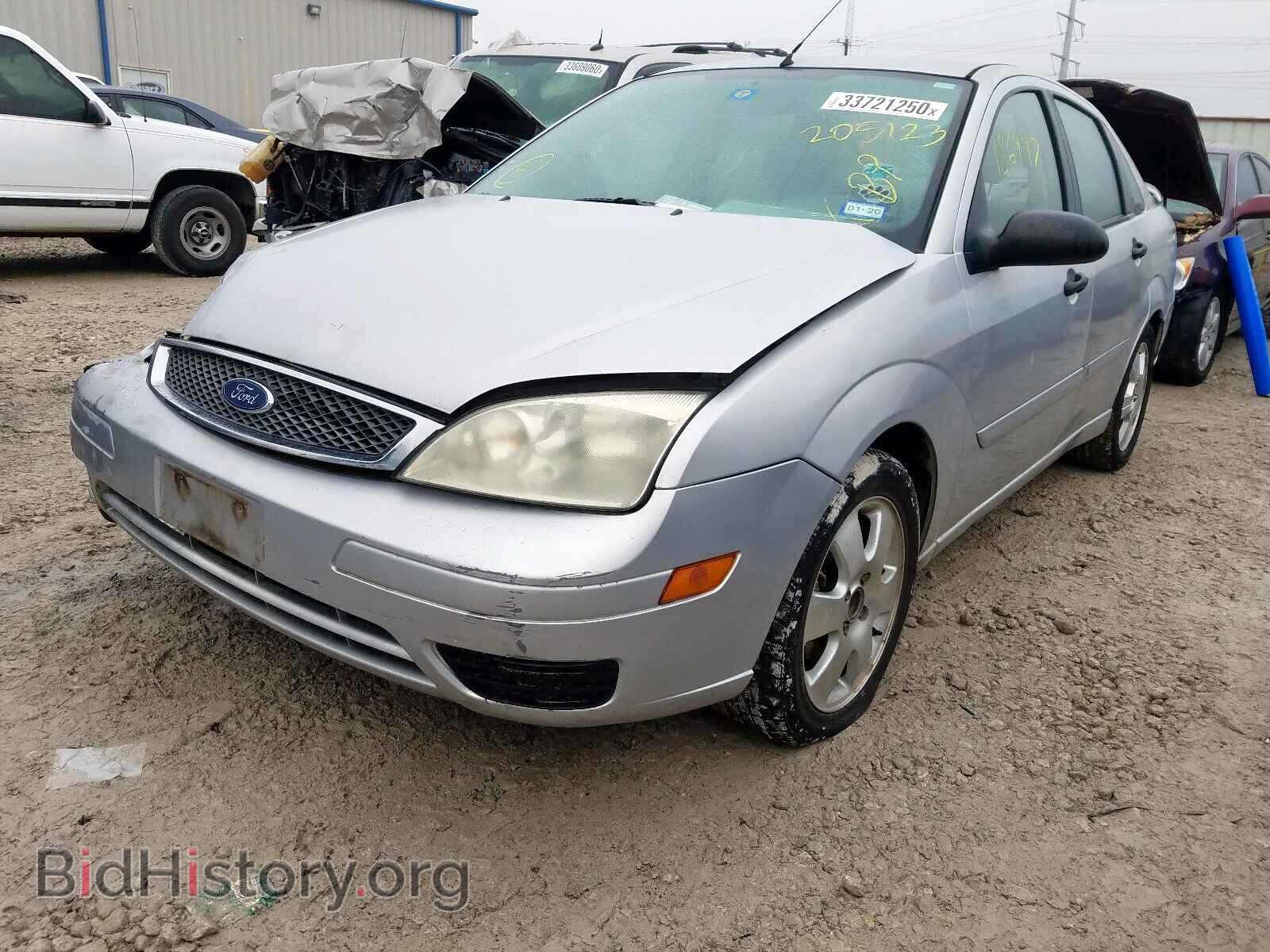 2005 FORD FOCUS - VIN: 1FAFP34NX5W205123 - Фото 2
