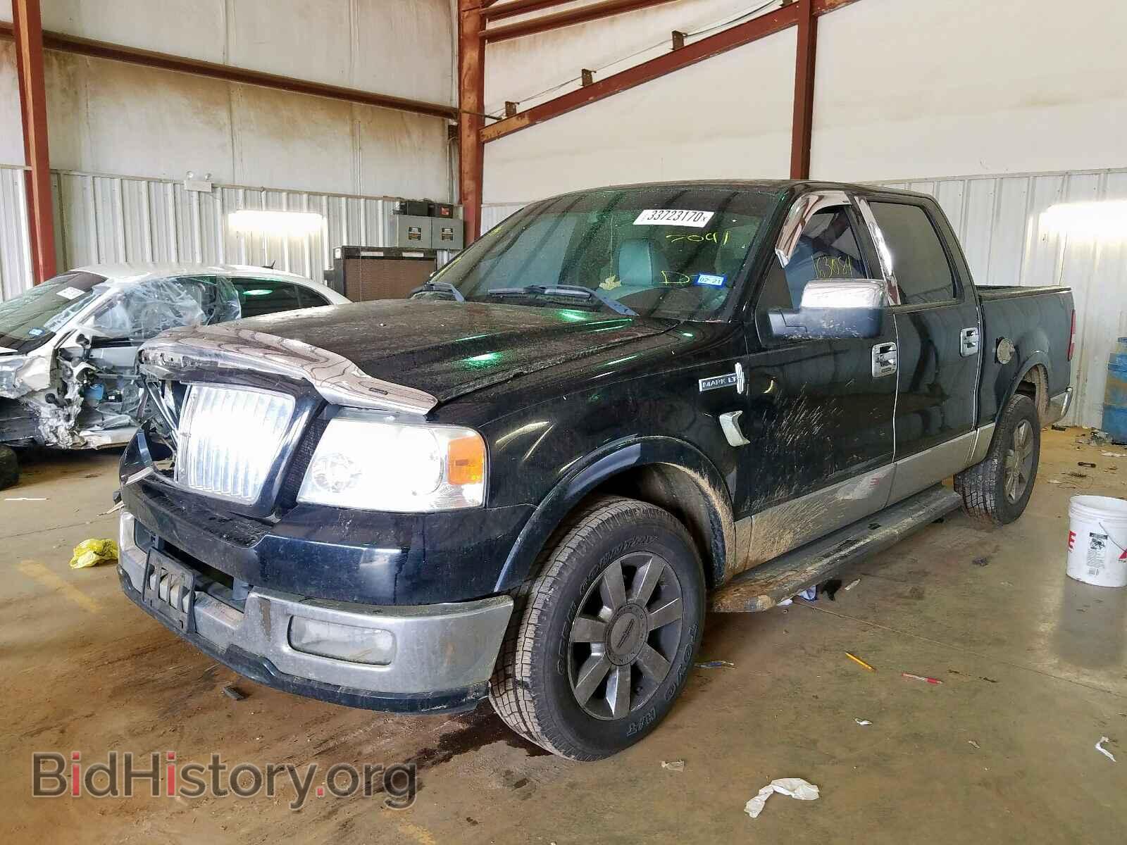2006 LINCOLN MARK LT - VIN: 5LTPW16596FJ07041 - Photo 2