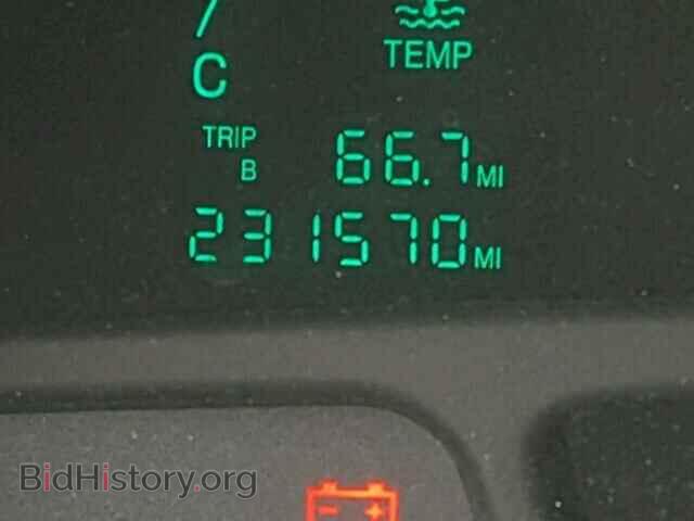 2002 CADILLAC DEVILLE - VIN: 1G6KD54Y42U236644 - Photo 8