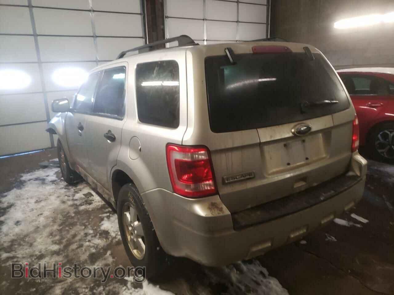 2010 FORD ESCAPE - VIN: 1FMCU9D71AKC22285 - Фото 3