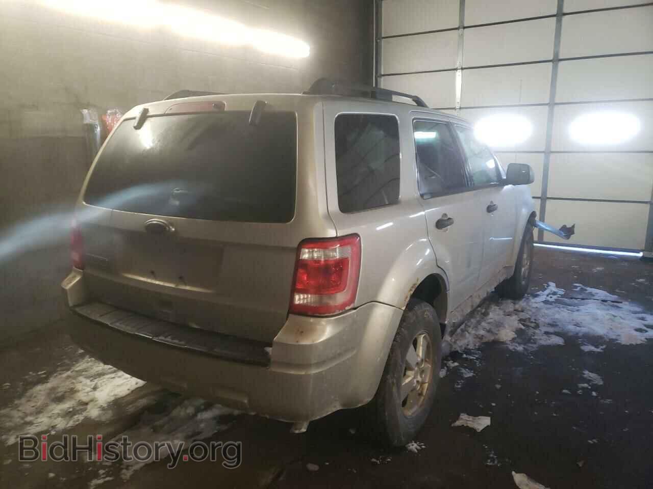 2010 FORD ESCAPE - VIN: 1FMCU9D71AKC22285 - Фото 4