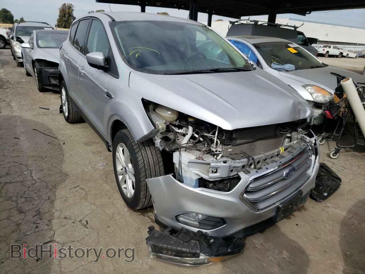 Фотография 1FMCU0GD6HUE38967 - FORD ESCAPE 2017