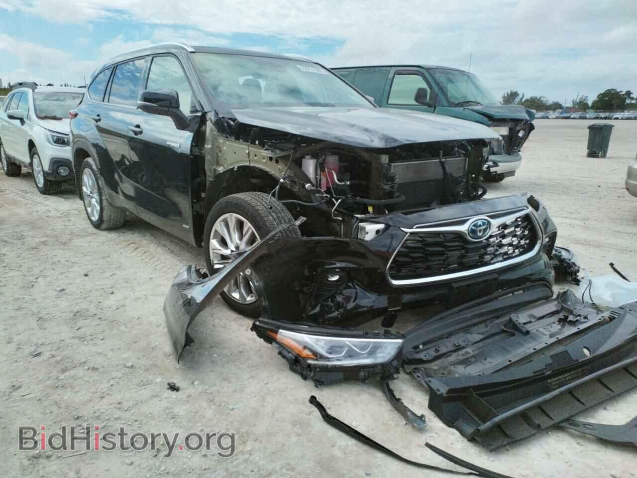 Фотография 5TDXBRCH8LS005107 - TOYOTA HIGHLANDER 2020