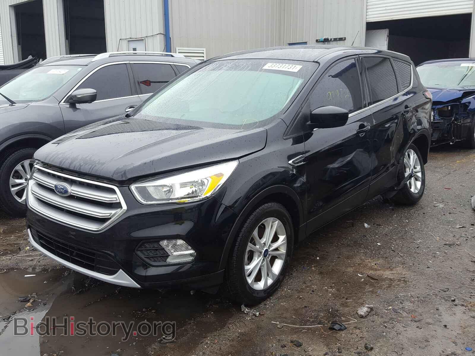2017 Ford ESCAPE (VIN 1FMCU0GD7HUE01295) — фото 2 из 10