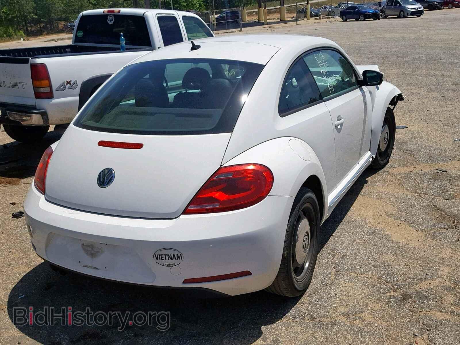 2012 VOLKSWAGEN BEETLE - VIN: 3VWJP7AT5CM607396 - Фото 4