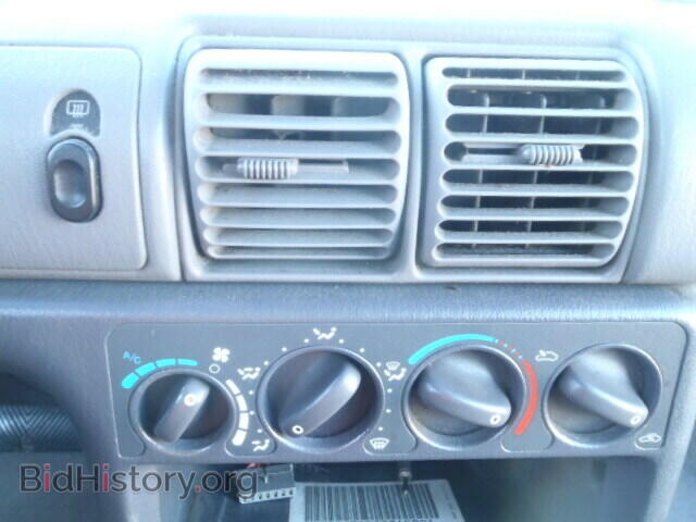 1996 DODGE NEON - VIN: 3B3ES47C5TT315831 - Фото 9