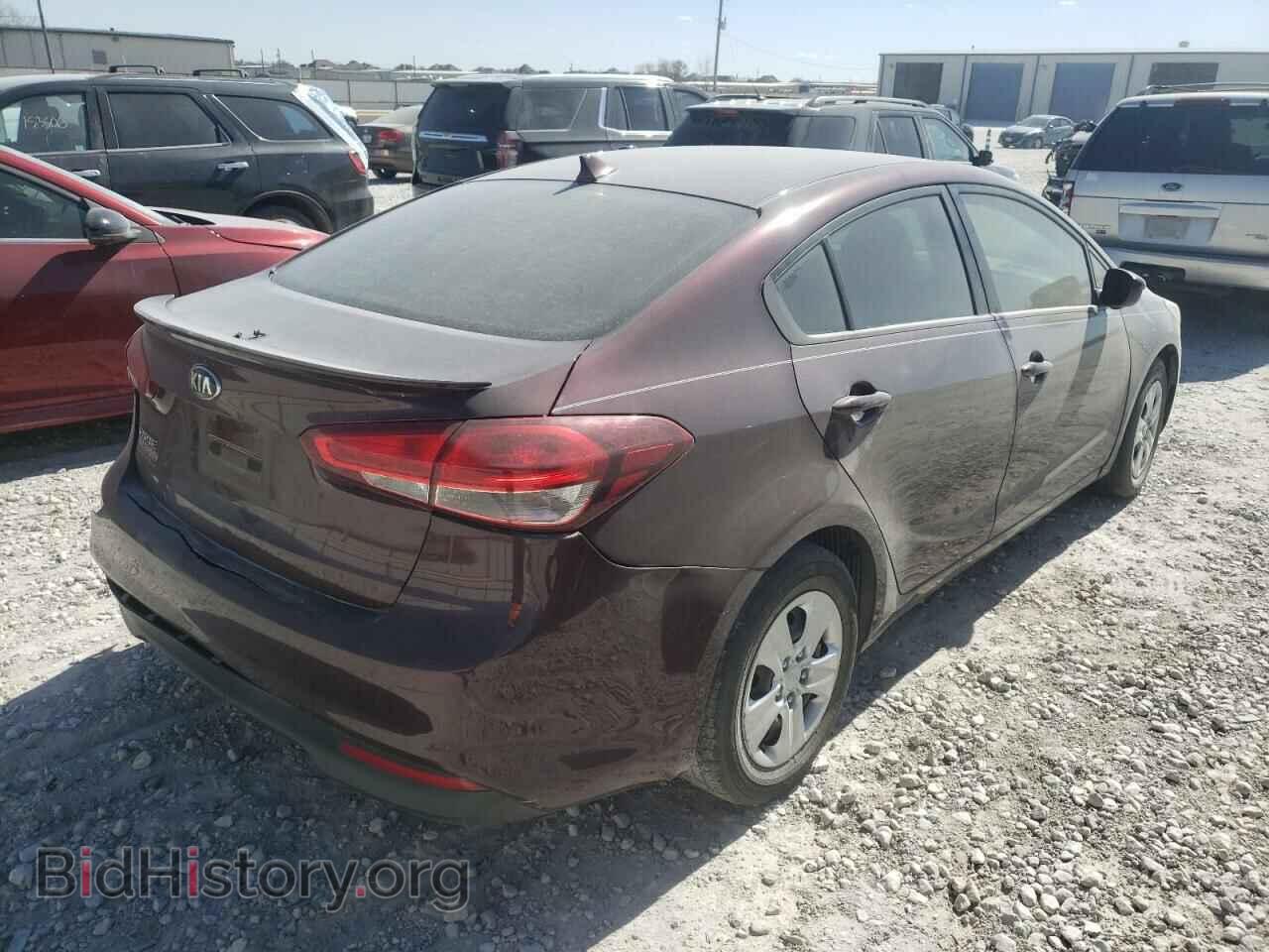 2017 KIA FORTE - VIN: 3KPFL4A75HE049573 - Фото 4