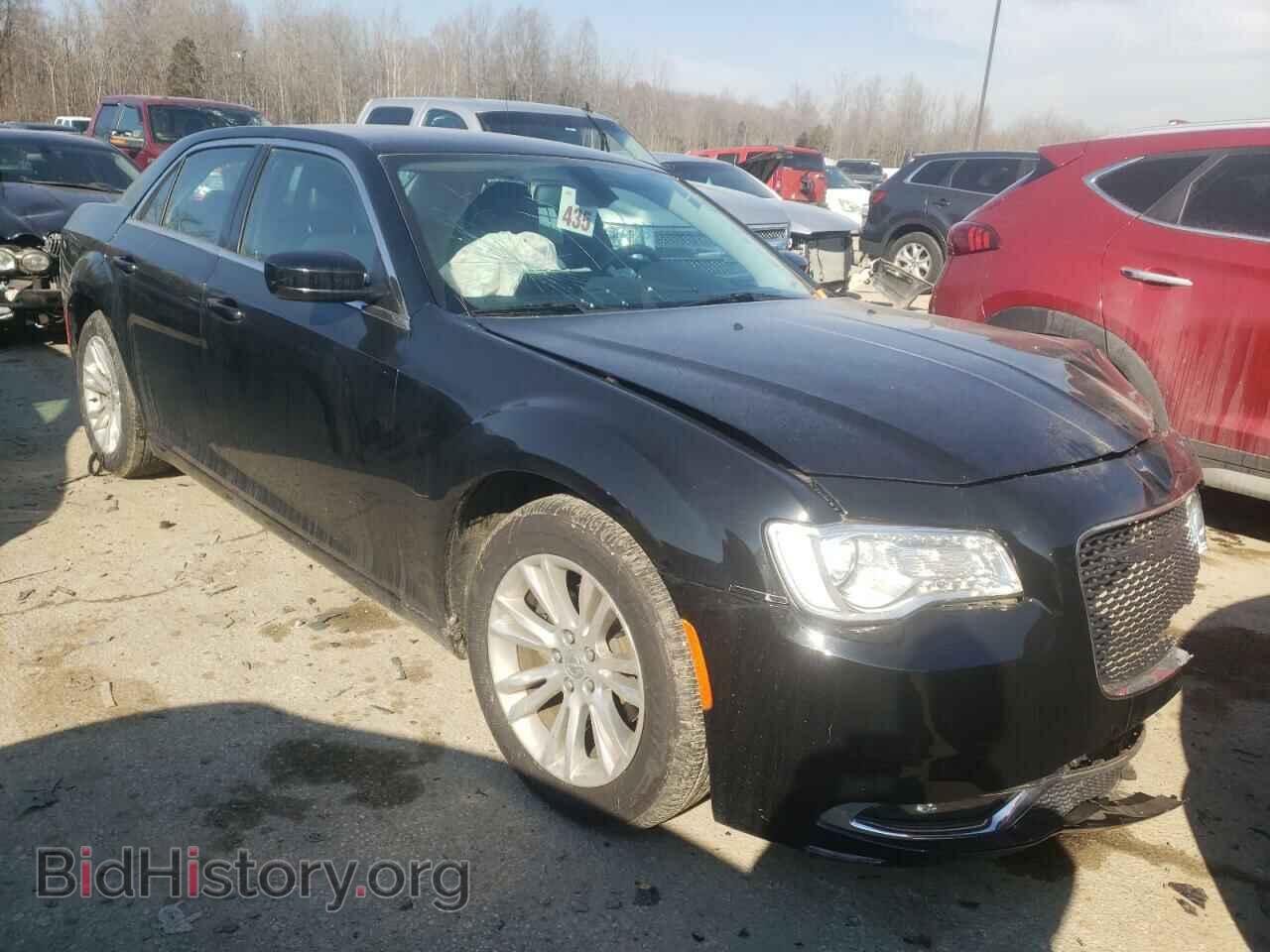Фотография 2C3CCAAGXHH546970 - CHRYSLER 300 2017