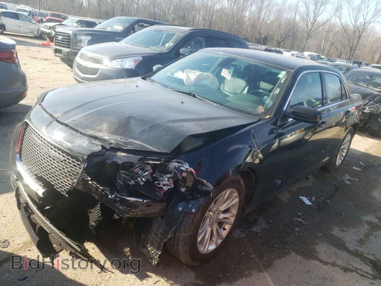 2017 CHRYSLER 300 - VIN: 2C3CCAAGXHH546970 - Фото 2