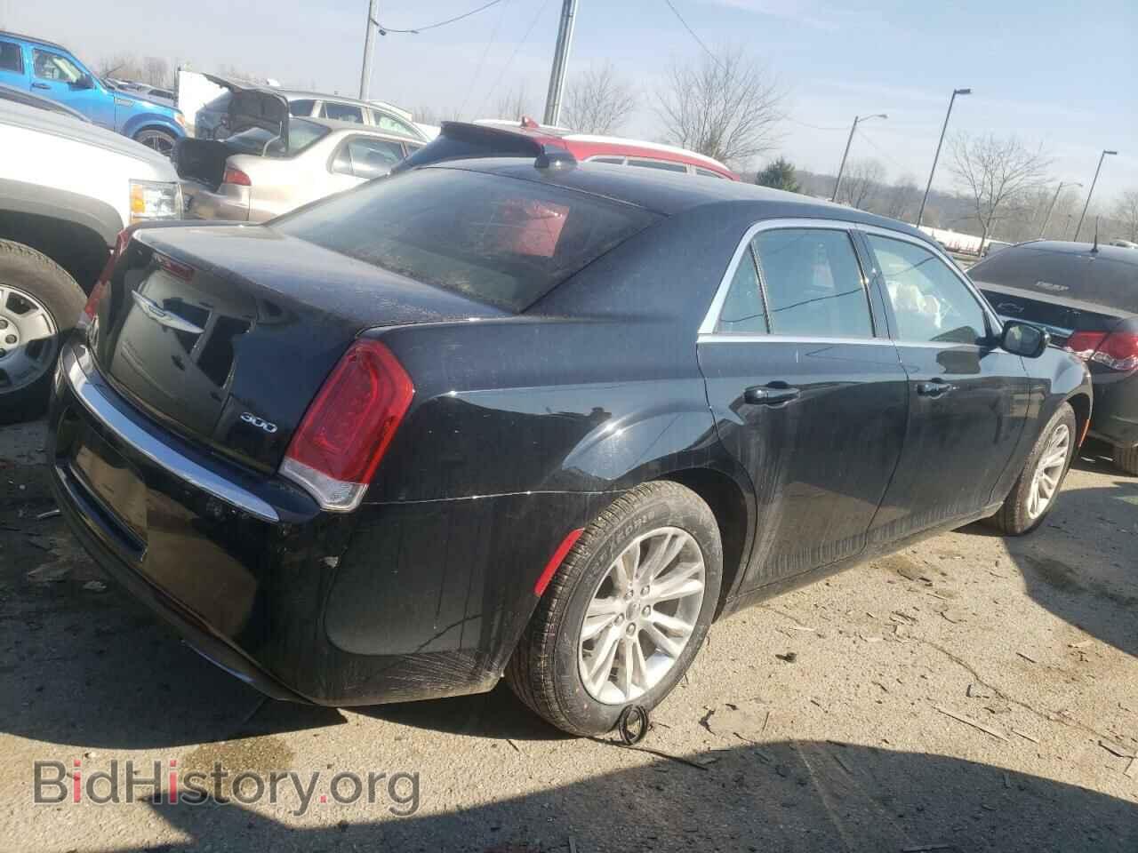 2017 CHRYSLER 300 - VIN: 2C3CCAAGXHH546970 - Фото 4