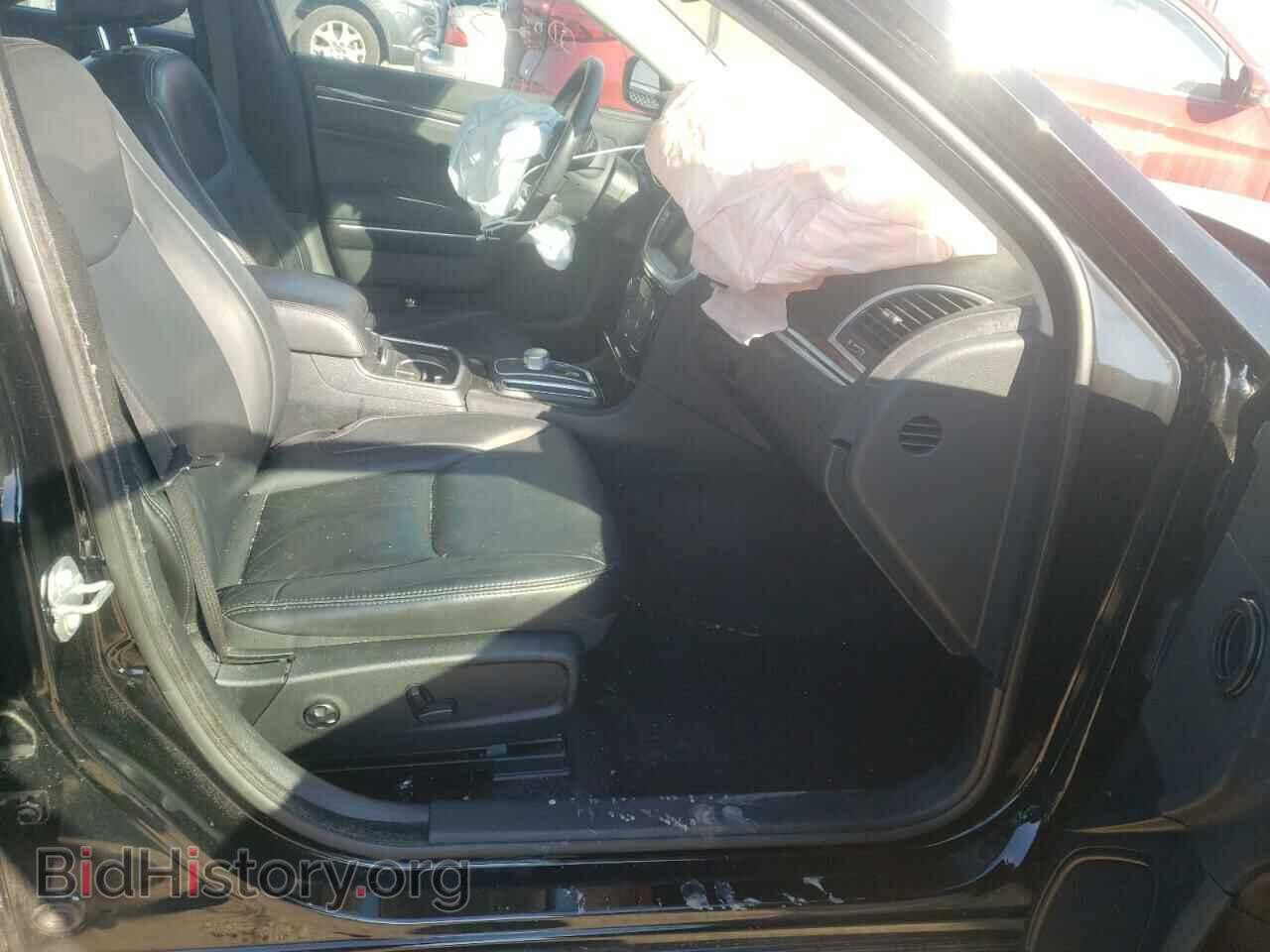 2017 CHRYSLER 300 - VIN: 2C3CCAAGXHH546970 - Фото 5