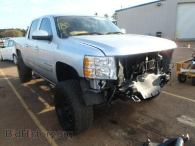 2013 Chevrolet SILVERADO, серебристый — VIN 3GCPKSE75DG257117, Copart