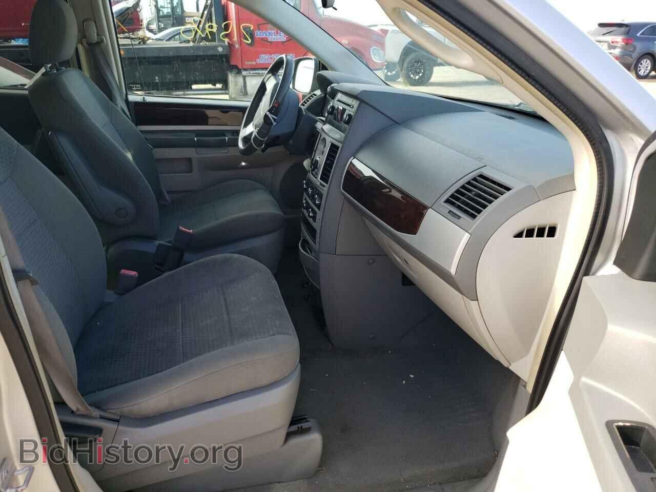 2010 CHRYSLER MINIVAN - VIN: 2A4RR5D1XAR215111 - Фото 5