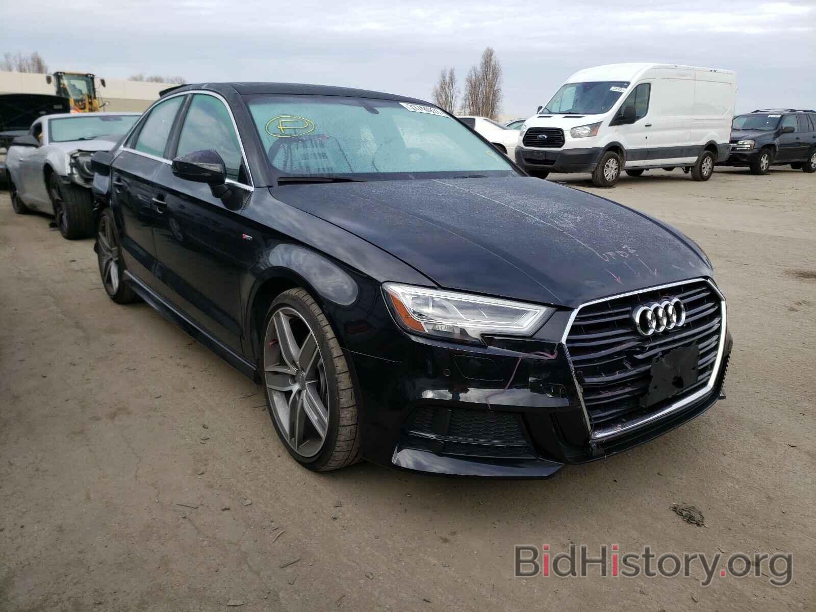 Photo WAUJ8GFF9J1050776 - AUDI A3 2018