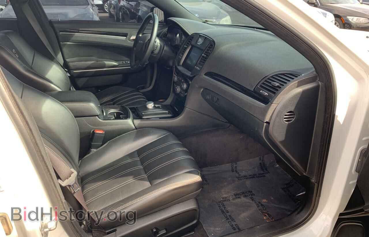2018 CHRYSLER 300 - VIN: 2C3CCABG8JH214028 - Фото 5