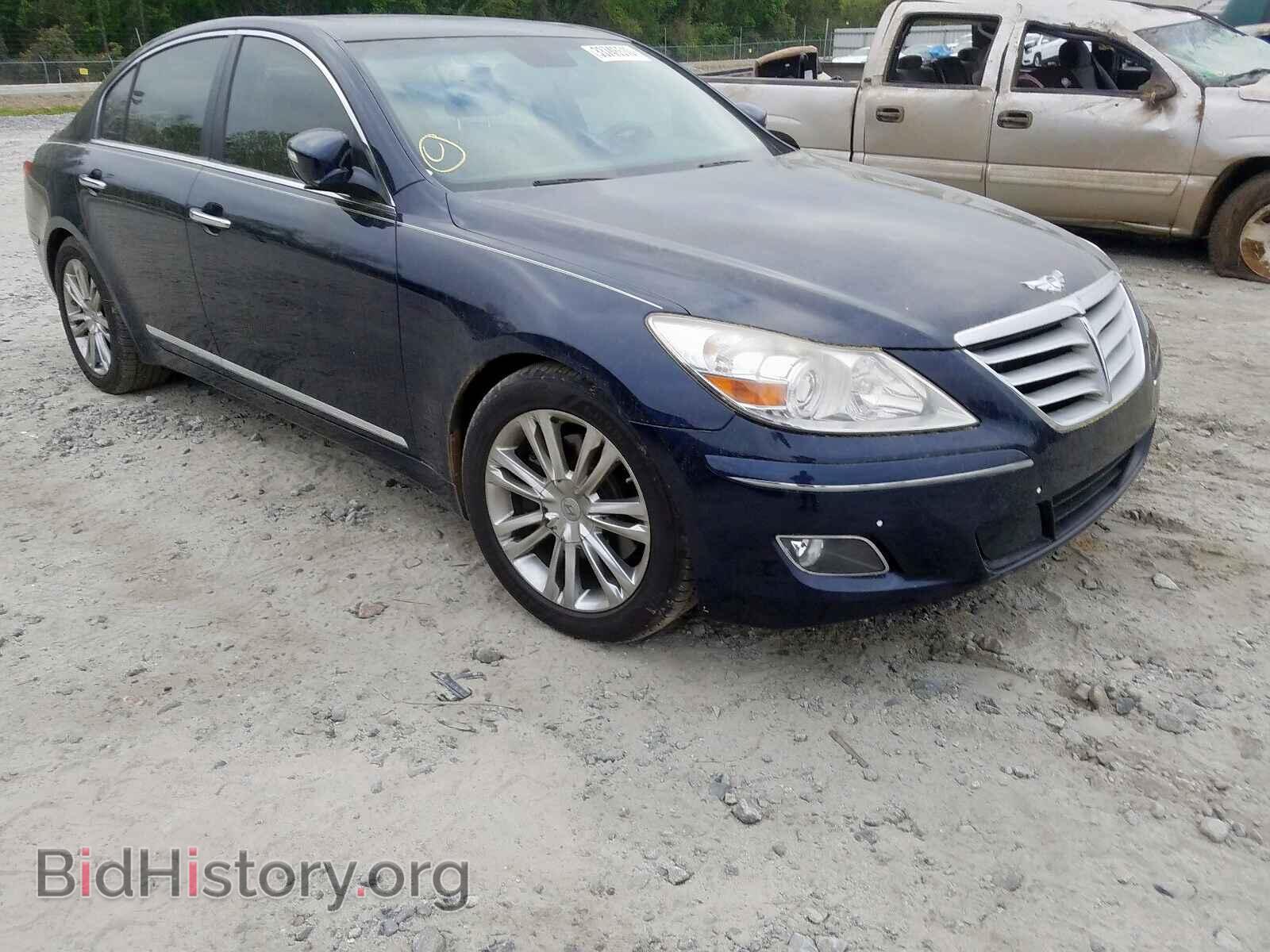 Photo KMHGC4DF3AU108310 - HYUNDAI GENESIS 2010