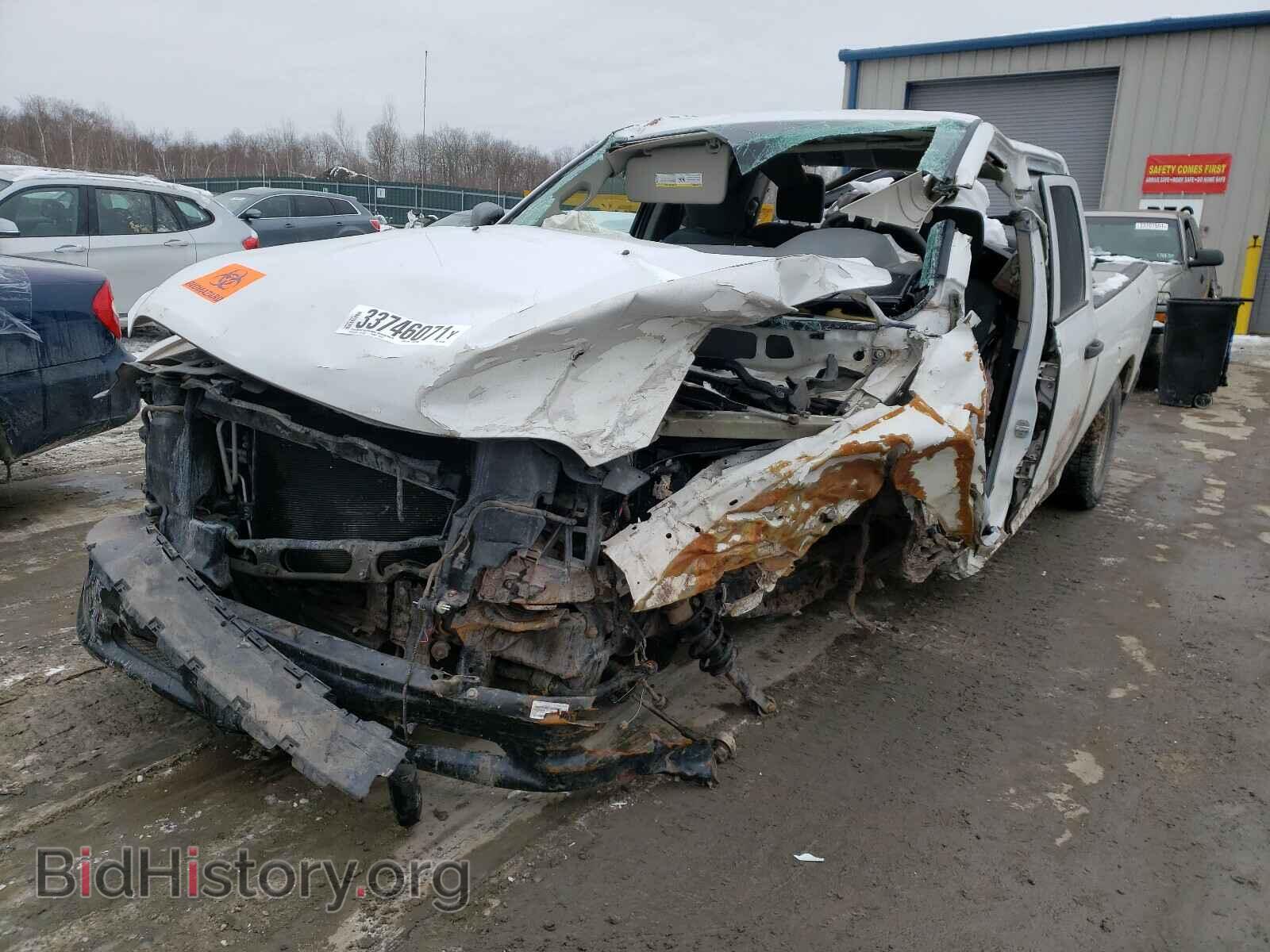 2017 RAM 1500 - VIN: 1C6RR7FG6HS851768 - Photo 2