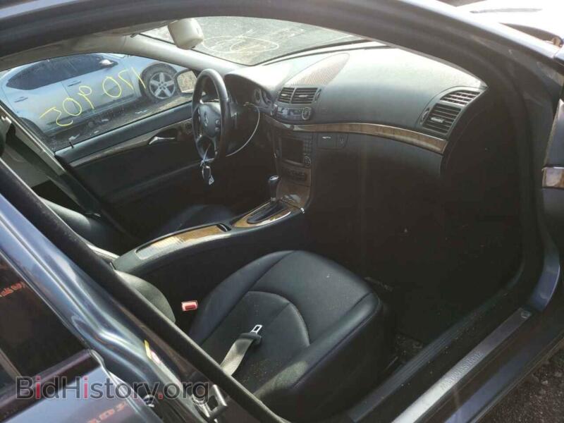 2009 Mercedes-Benz E-CLASS (VIN WDBUF56X59B438403) — photo 5 of 10