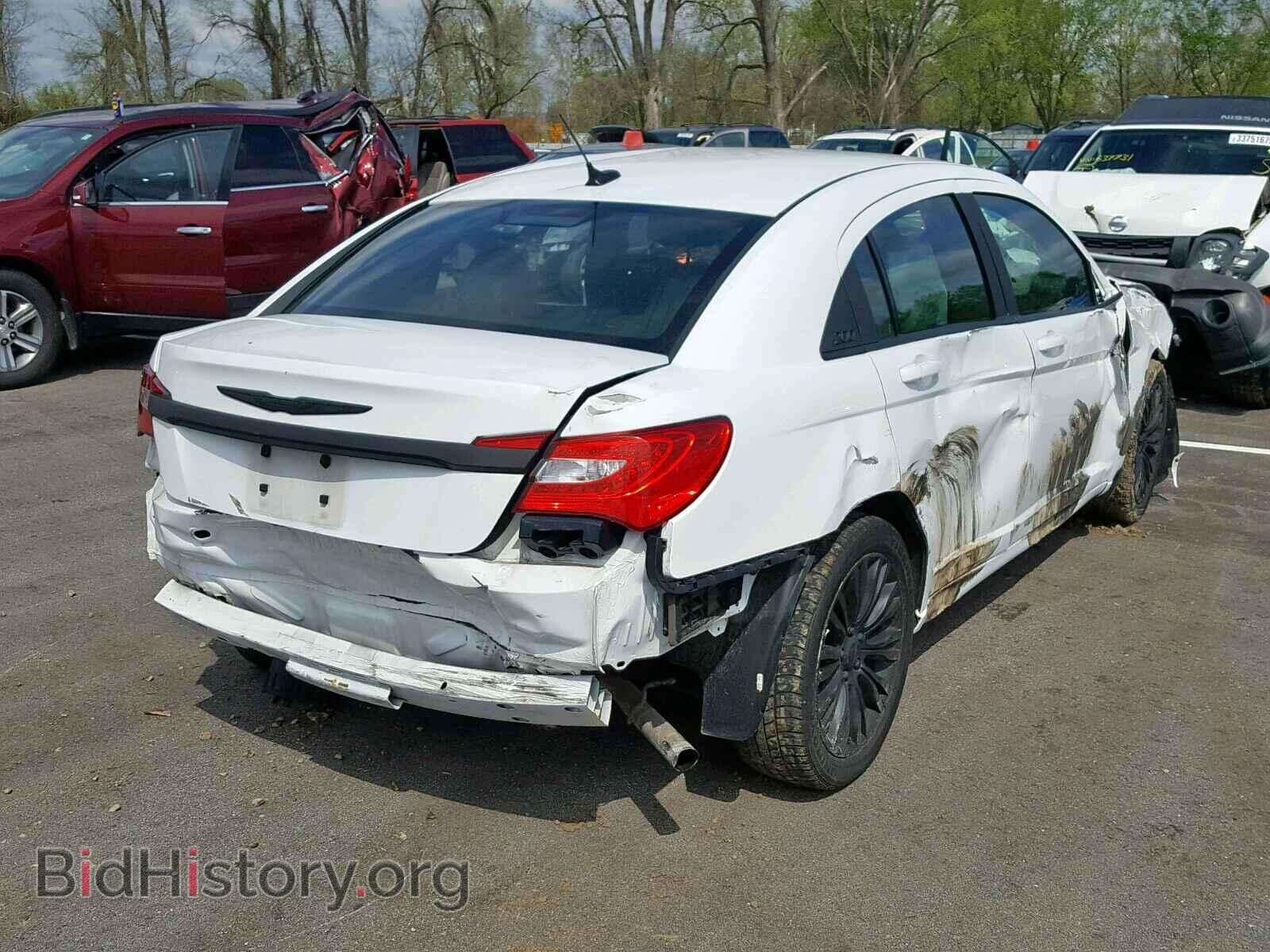 2012 CHRYSLER 200 - VIN: 1C3CCBAB5CN152593 - Фото 4