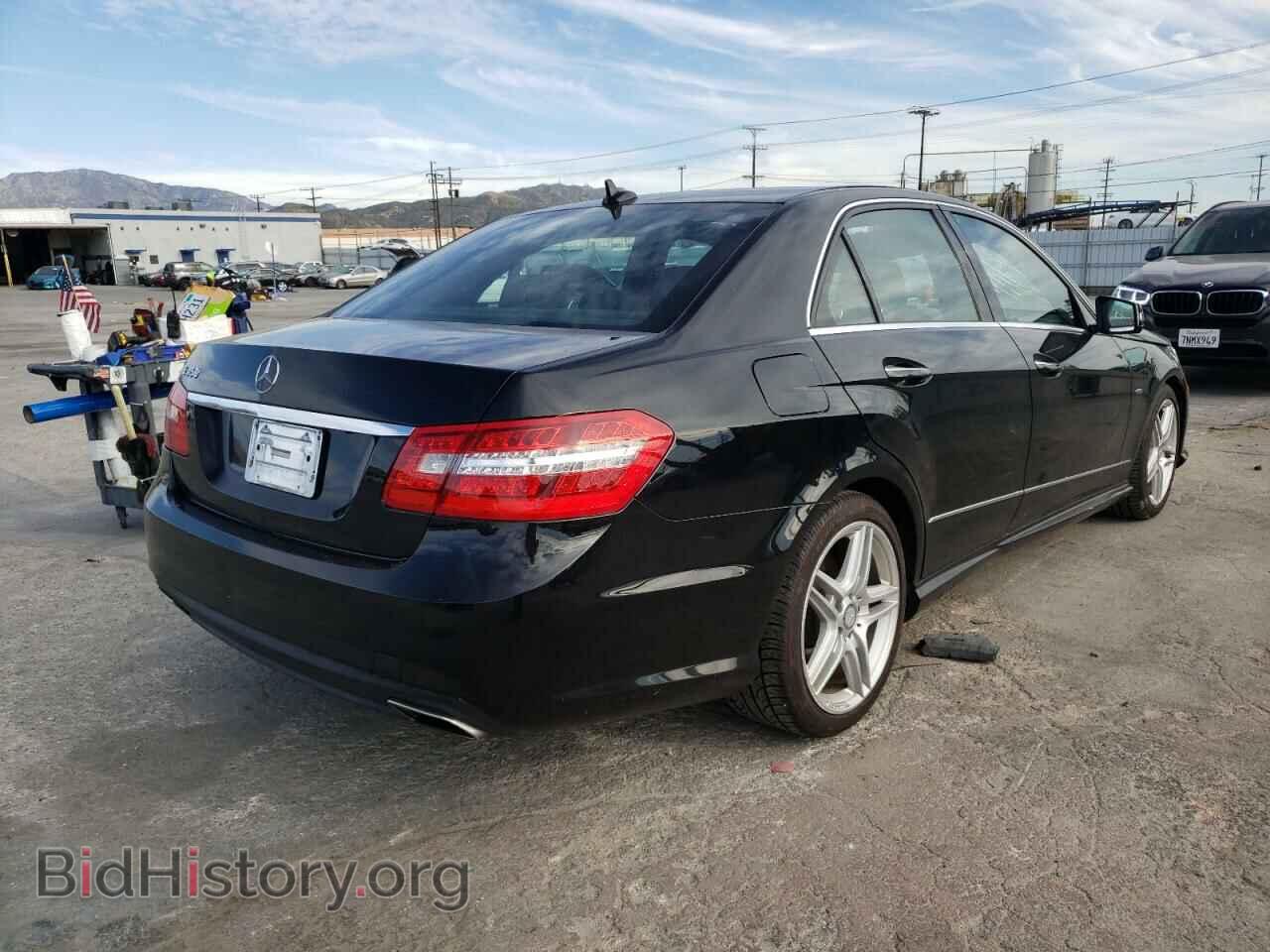 2012 MERCEDES-BENZ E-CLASS - VIN: WDDHF5KB8CA522134 - Фото 4