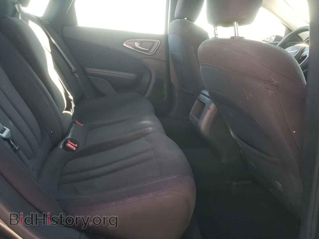 2015 CHRYSLER 200 - VIN: 1C3CCCAB2FN704500 - Фото 6