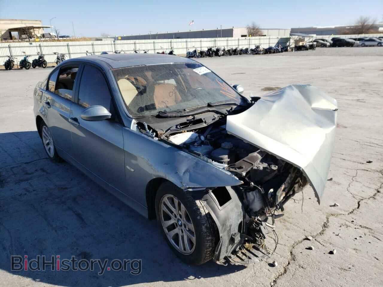 Фотография WBAVA37557NL13125 - BMW 3 SERIES 2007