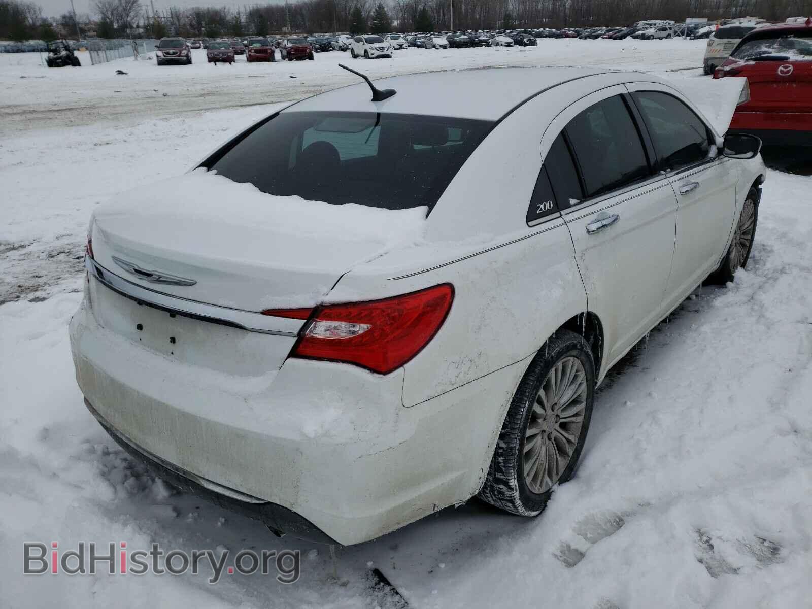 2012 CHRYSLER 200 - VIN: 1C3CCBCB3CN284197 - Photo 4
