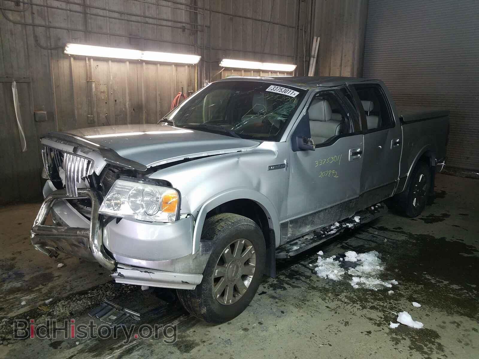 2006 LINCOLN MARK LT - VIN: 5LTPW18546FJ02598 - Фото 2