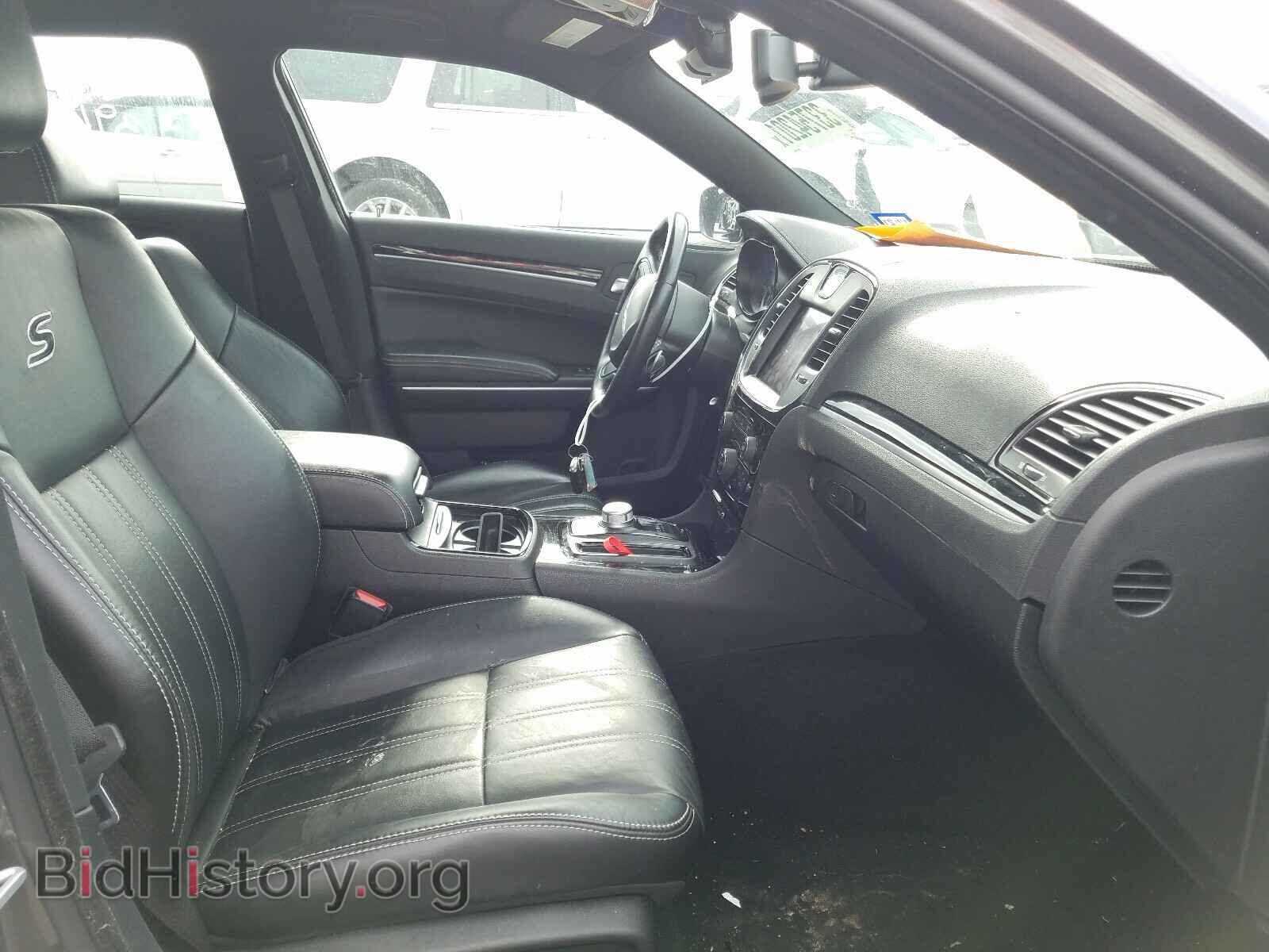 2019 CHRYSLER 300 - VIN: 2C3CCABG9KH542365 - Фото 5
