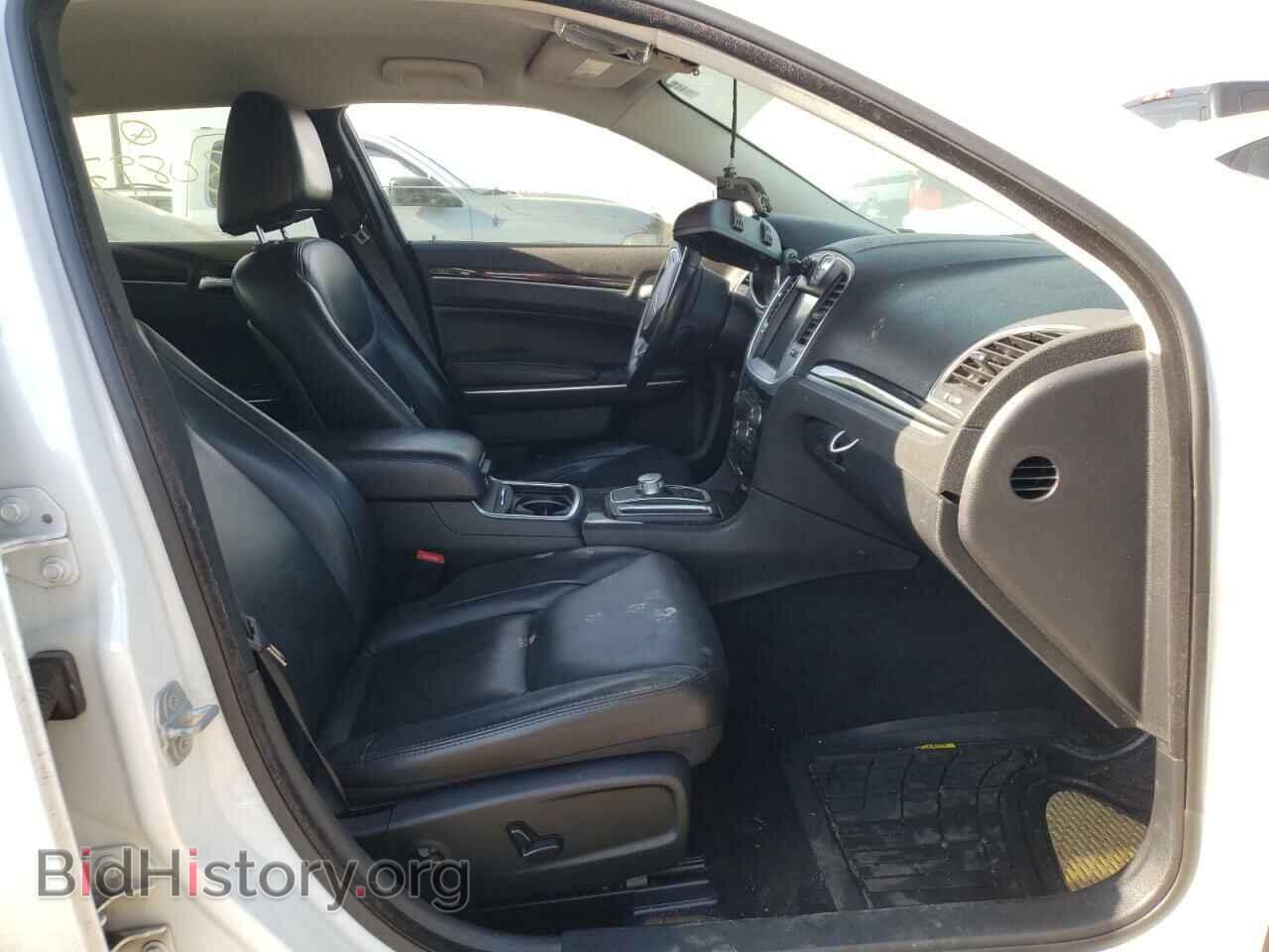 2015 CHRYSLER 300 - VIN: 2C3CCAAG0FH930897 - Фото 5