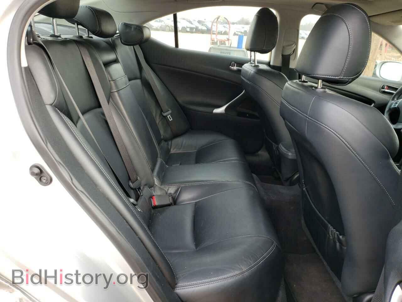 2011 LEXUS IS - VIN: JTHBF5C24B2100576 - Фото 6