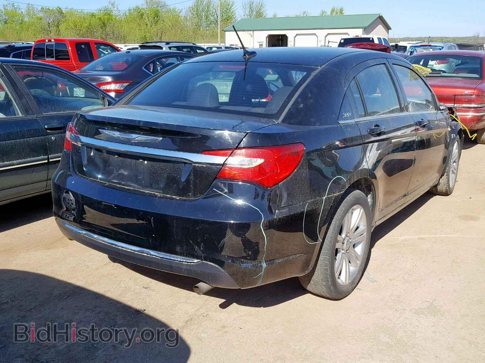 2013 CHRYSLER 200 - VIN: 1C3CCBAB0DN670225 - Photo 4