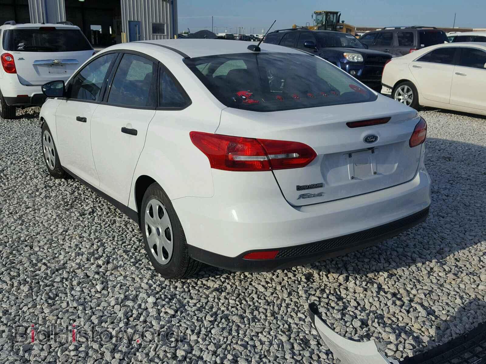 2017 FORD FOCUS - VIN: 1FADP3E29HL266805 - Фото 3