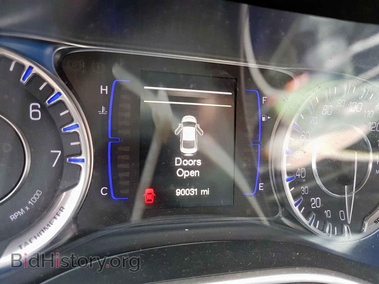 2015 CHRYSLER 200 - VIN: 1C3CCCAB3FN570144 - Фото 8