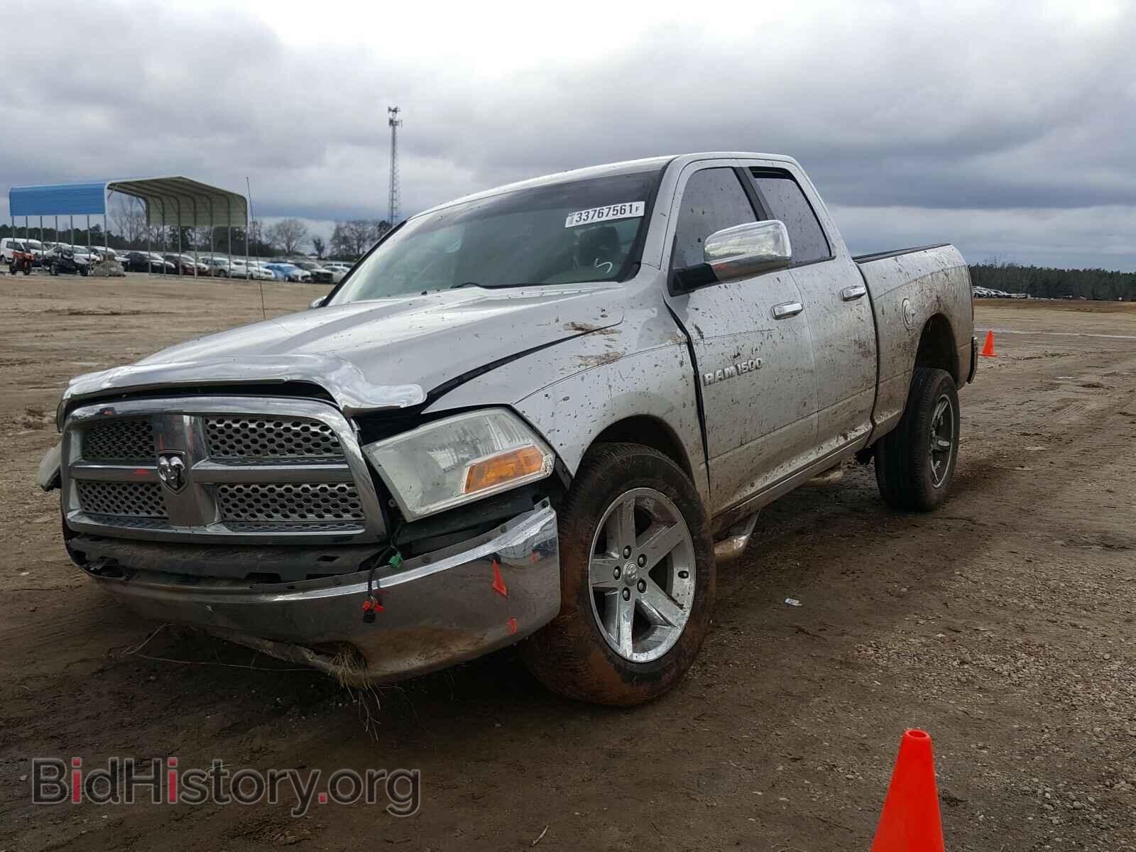 2011 DODGE RAM 1500 - VIN: 1D7RB1GP0BS637381 - Фото 2
