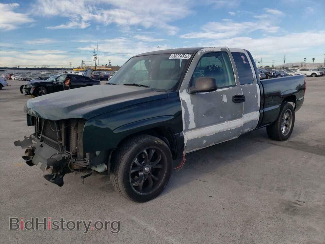 2006 CHEVROLET SILVERADO - VIN: 2GCEC19V561122058 - Фото 2