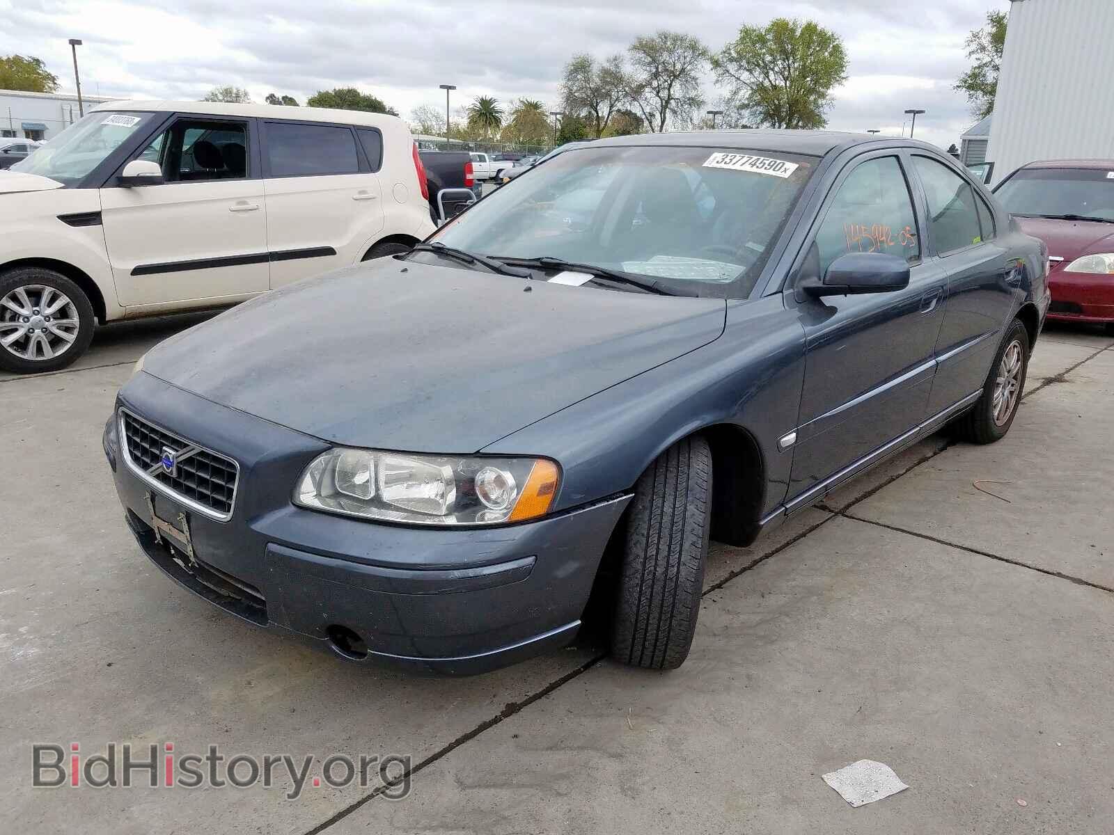2005 VOLVO S60 - VIN: YV1RS640752425378 - Фото 2