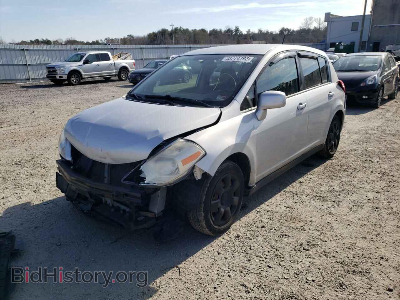 2009 NISSAN VERSA - VIN: 3N1BC13E59L352944 - Фото 2