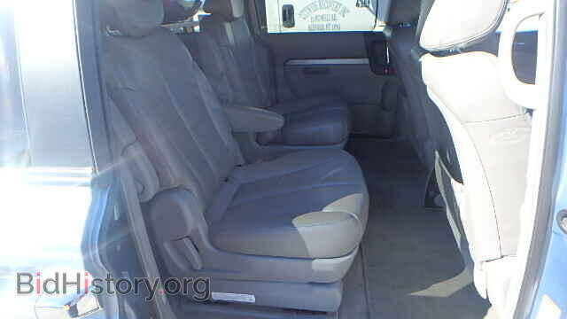 2007 HYUNDAI ENTOURAGE - VIN: KNDMC233976019633 - Фото 6