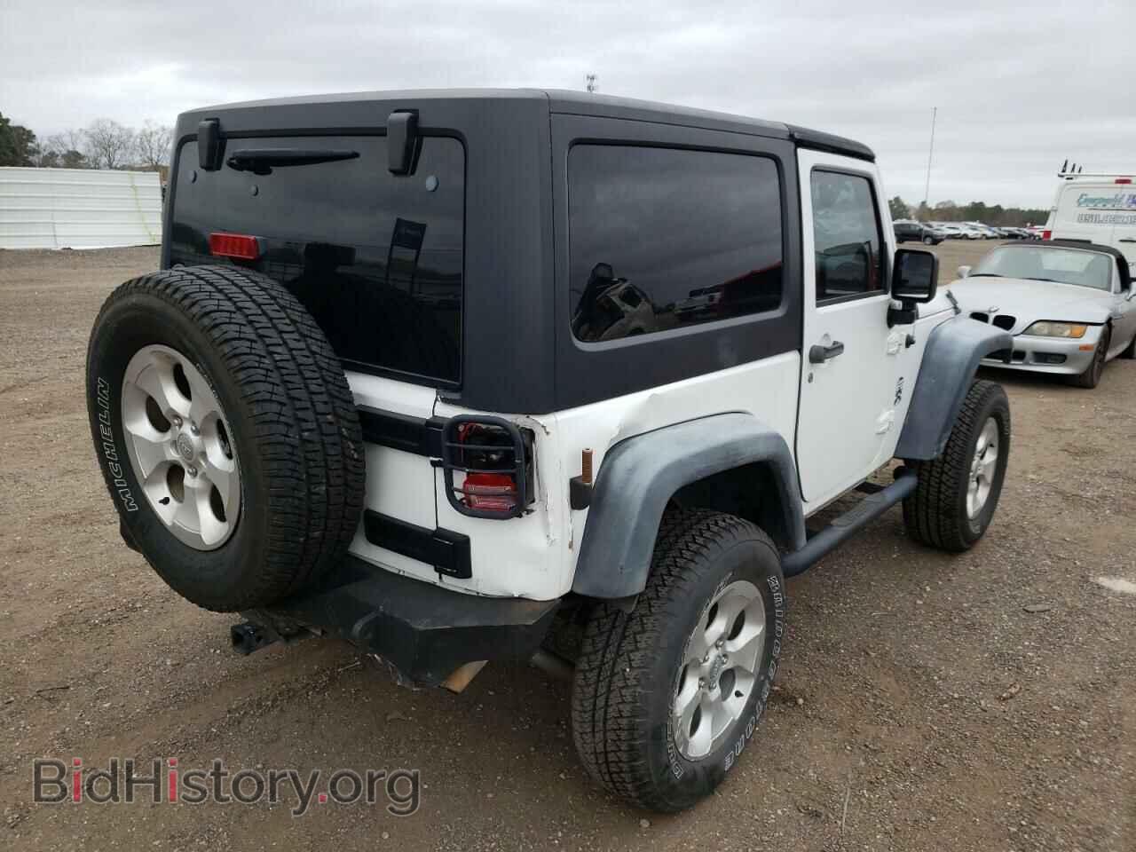 2011 JEEP WRANGLER - VIN: 1J4AA2D13BL556945 - Фото 4