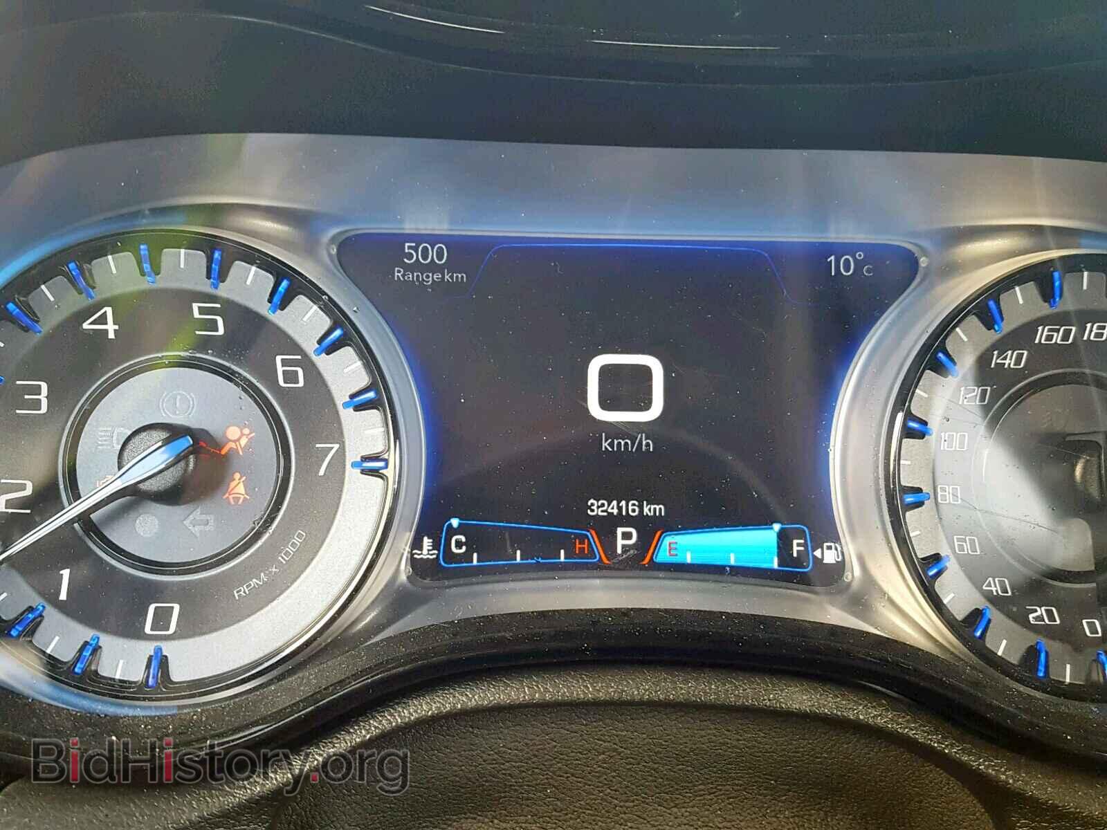 2018 CHRYSLER 300 - VIN: 2C3CCAGG0JH293638 - Фото 8