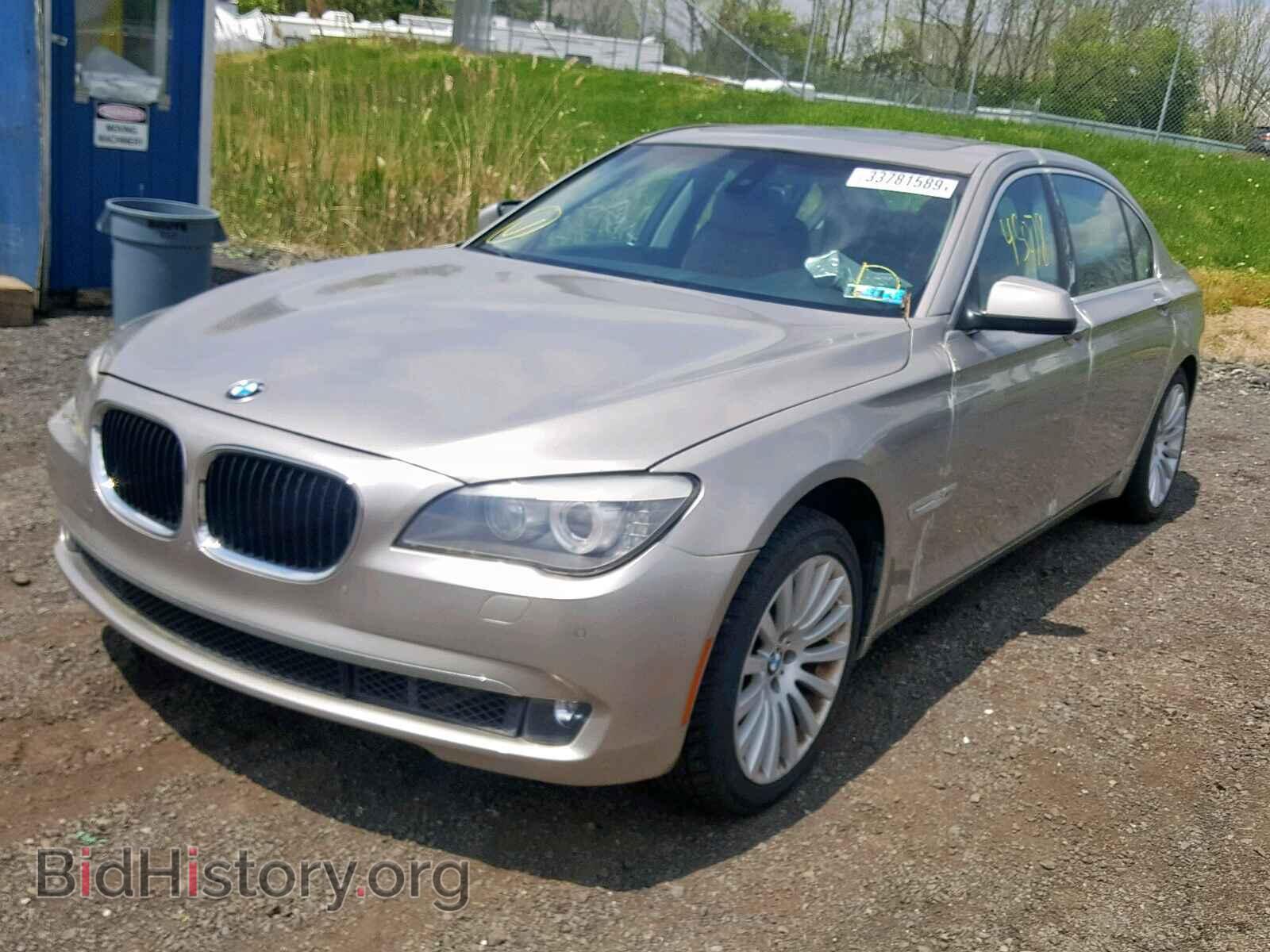 2012 BMW 7 SERIES - VIN: WBAKC8C57CC437001 - Фото 2