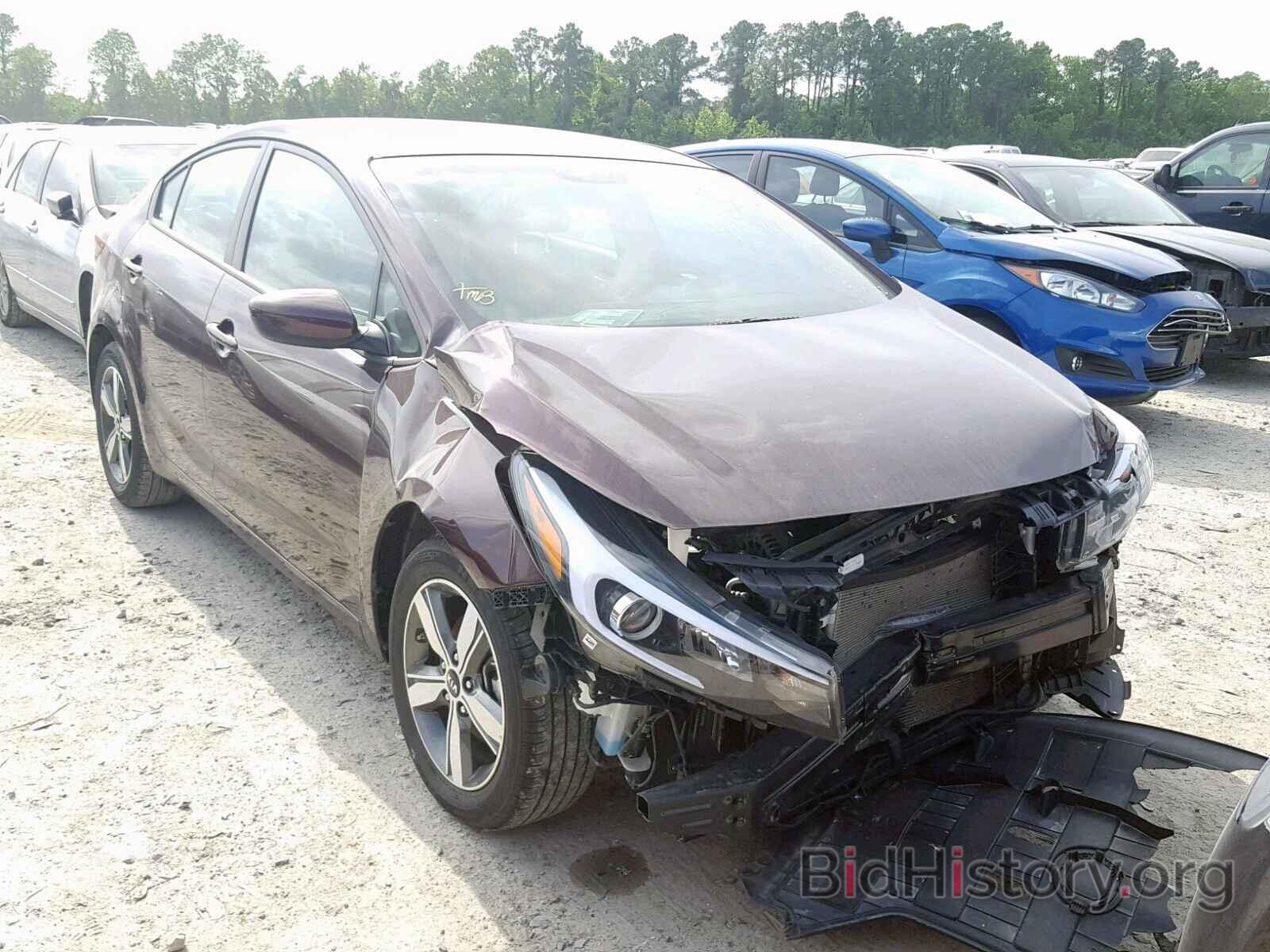 Photo 3KPFL4A78JE244122 - KIA FORTE LX 2018