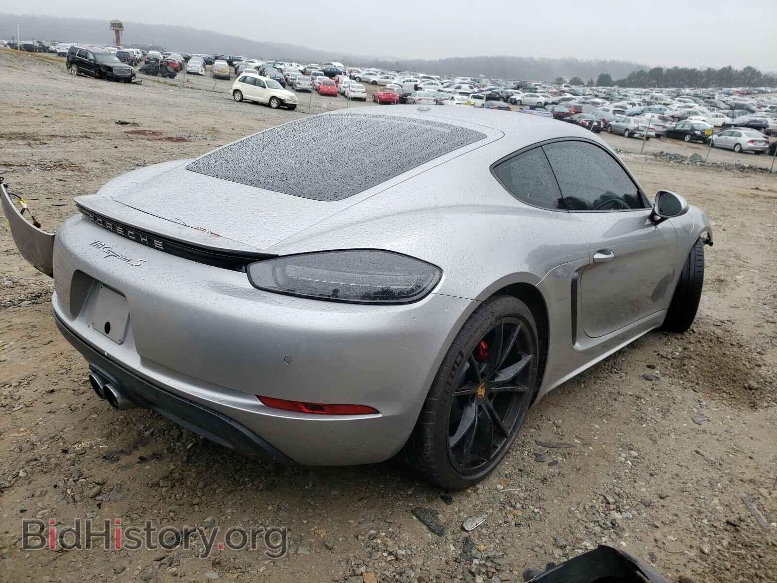 2017 PORSCHE CAYMAN - VIN: WP0AB2A88HS285836 - Фото 4