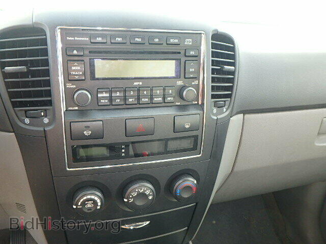 2007 KIA SORENTO - VIN: KNDJD736575714799 - Фото 9